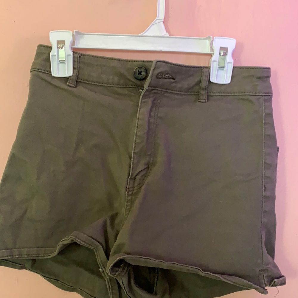 H&M  green shorts